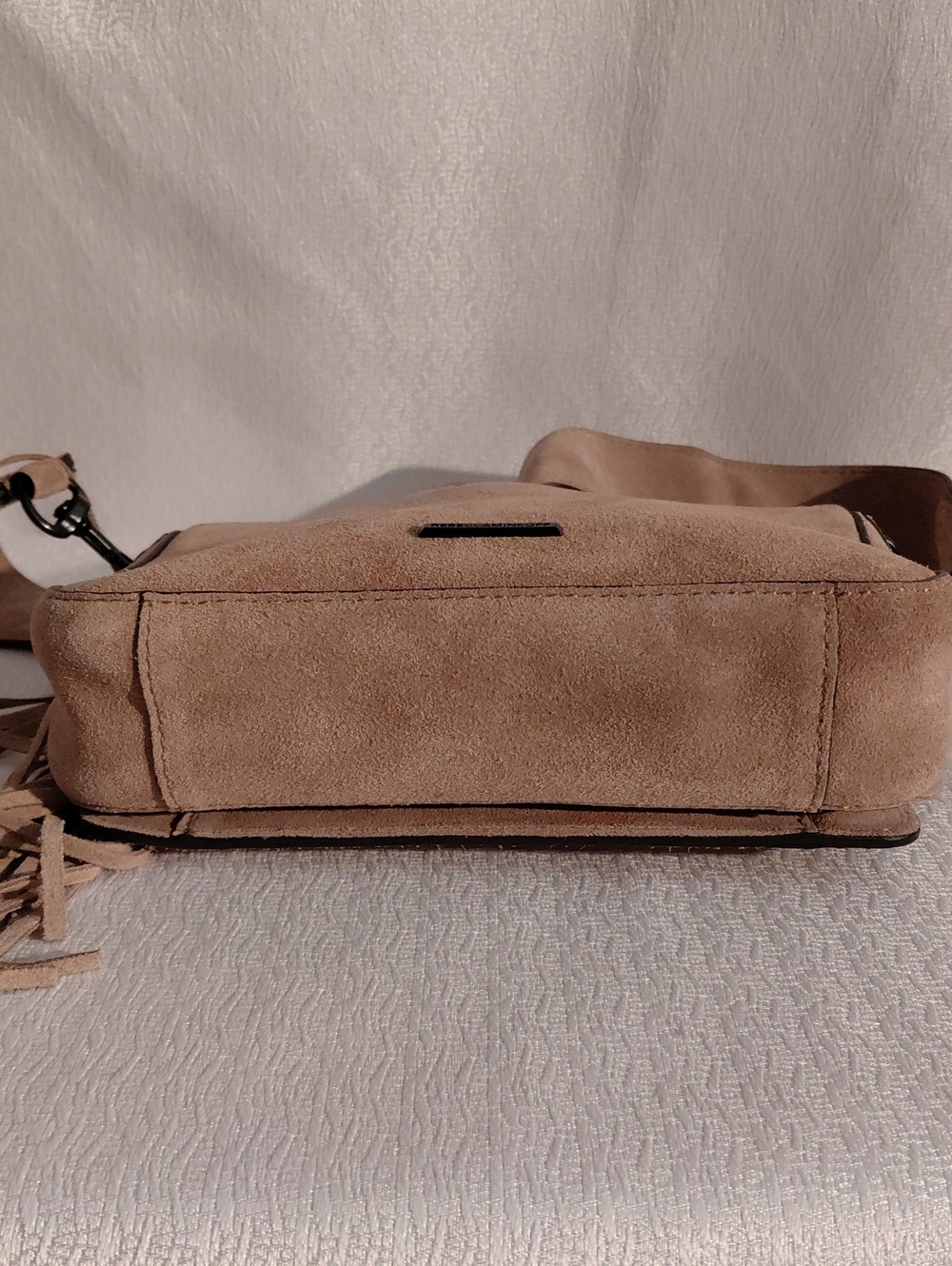 Rebecca Minnecoff Tan Suede Crossbody Bag Wide Strap. NWT - Picture 5 of 9